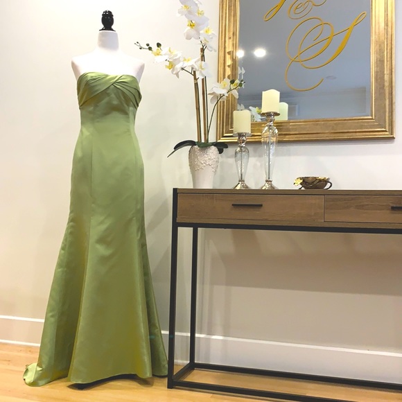 LOVE - Green Dress - Size 6 - Picture 2 of 5